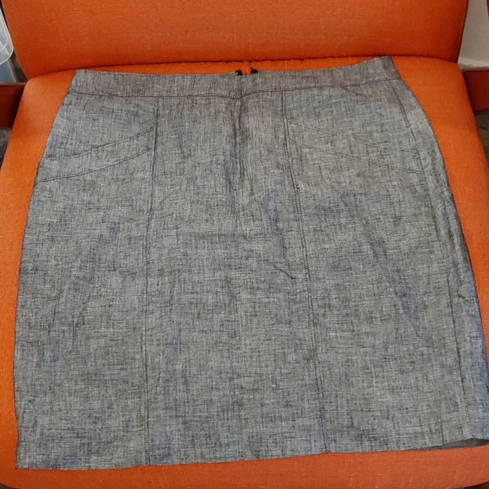 SOLD 4/$25 Ann Taylor petite mini skirt - Picture 1 of 4